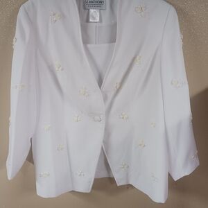St.Anthony evening size 22w two-piece skirt set white with floral